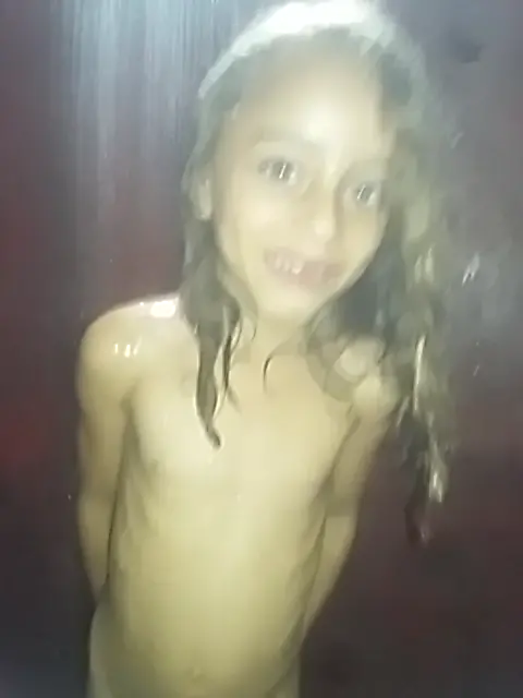 this kid boy has a delicious and tight asshole <3
