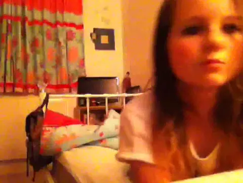 15yo pretty girl with brother(high quality)